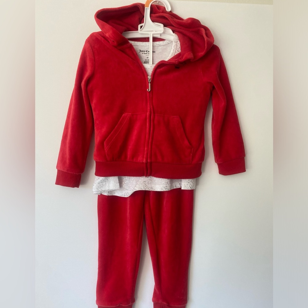 Juicy Couture red velvet suite 3 piece for girl sz 3T